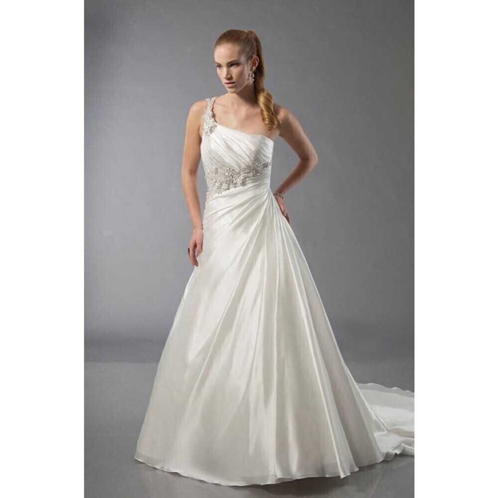 Alfred Sung Bridal Wedding Gown 6899